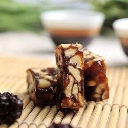 CG06 Walnut and Date Cake 150g
