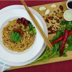 DM01 Fantastic Noodles Spicy Dolar