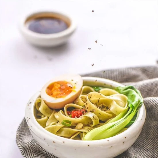 FN10 Vegetable noodle with Pepper sauce 500g